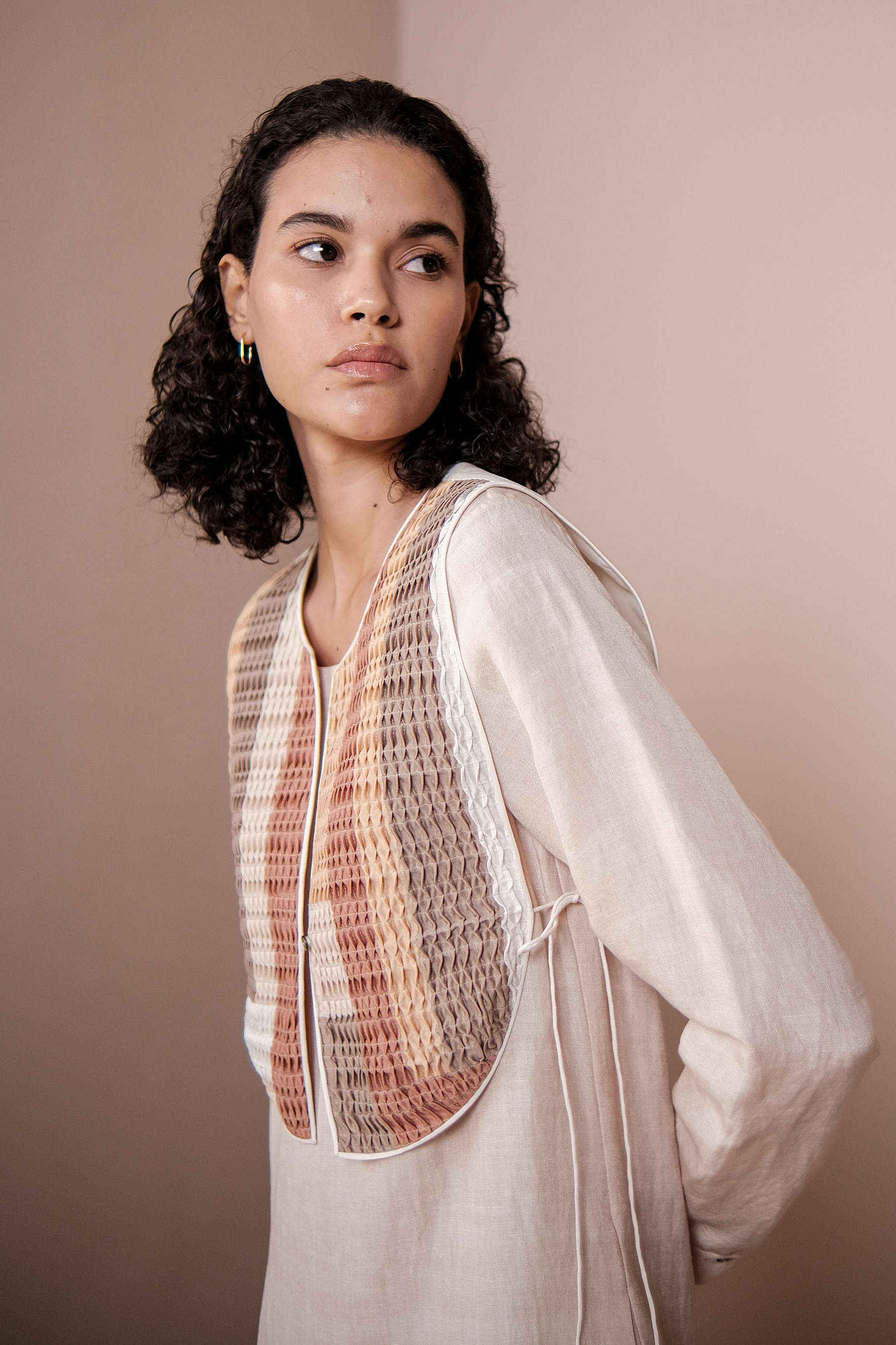 Colorblocked Textured Bib